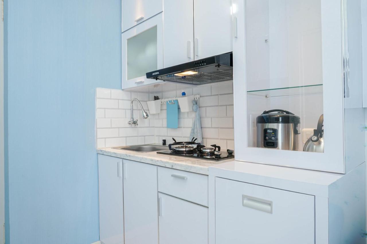 Apartment Comfy And Modern 2br Pramuka By Travelio *